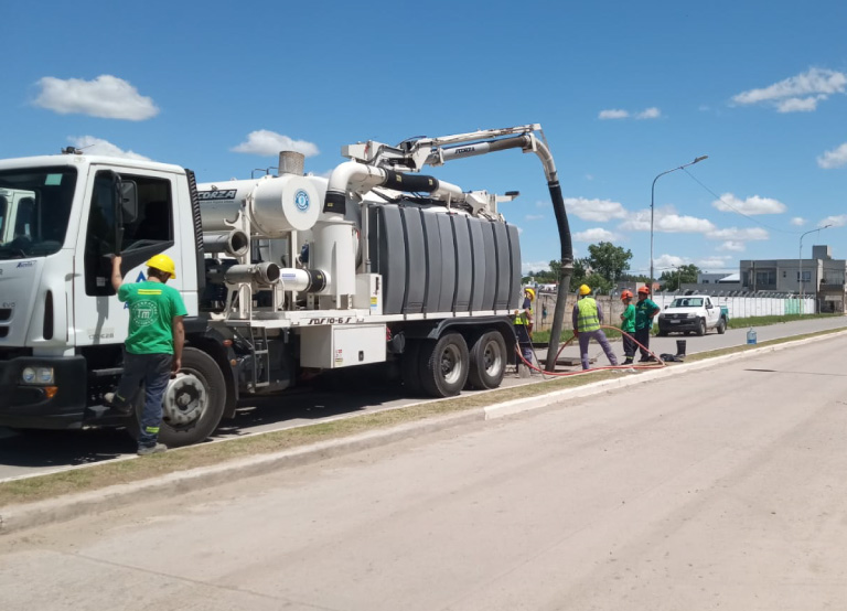 Foto de Desobstrucción y limpieza de conductos pluviales, sumideros y nexos 3